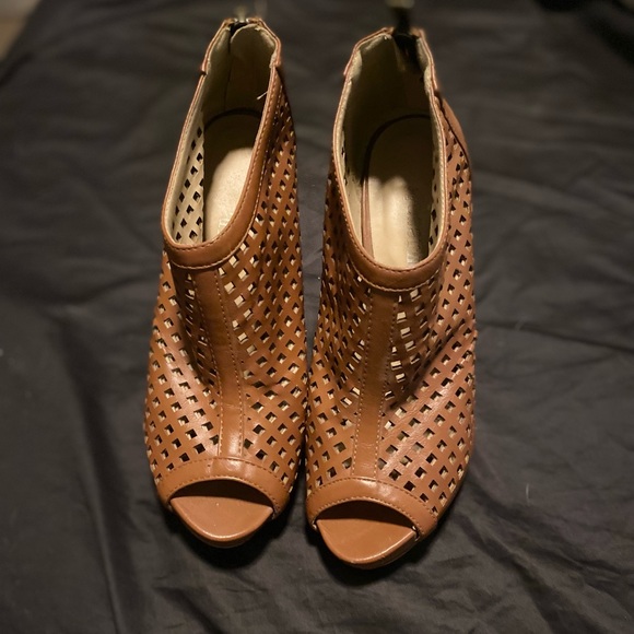 CHECK THESE OUT! 💙 Charming Charlie’s Perforated Peep Toe Booties💙 - Picture 4 of 7